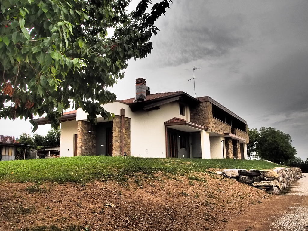 Alloggio Agrituristico Ai Tre Castelli Moruzzo Buitenkant foto