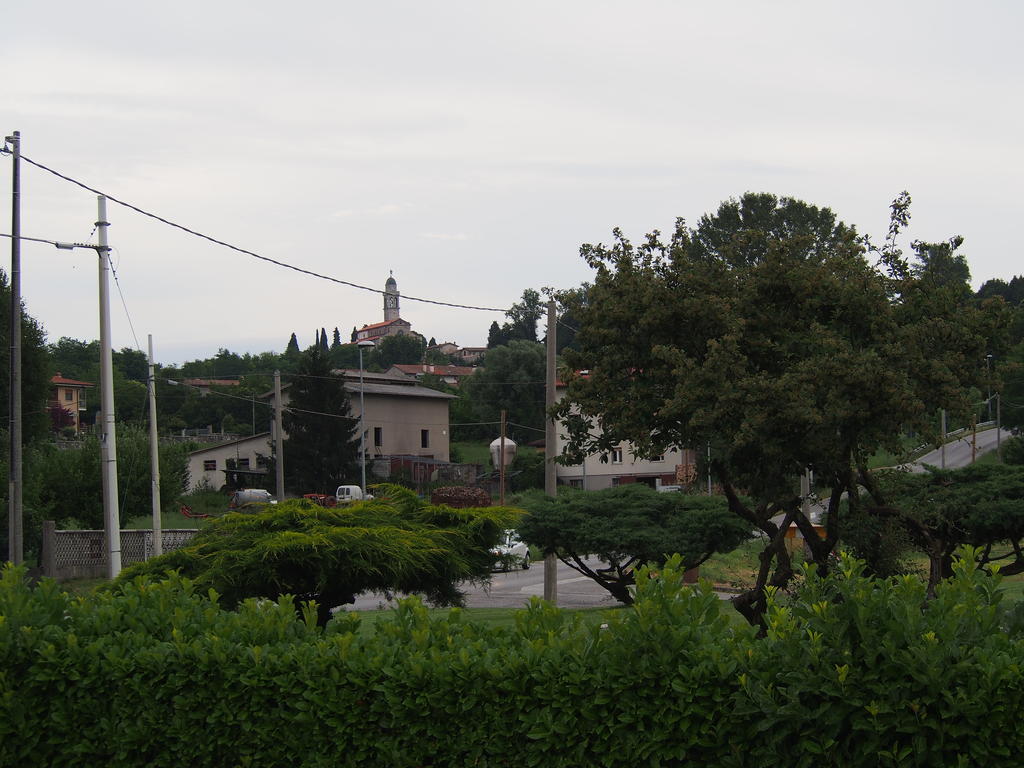 Alloggio Agrituristico Ai Tre Castelli Moruzzo Buitenkant foto