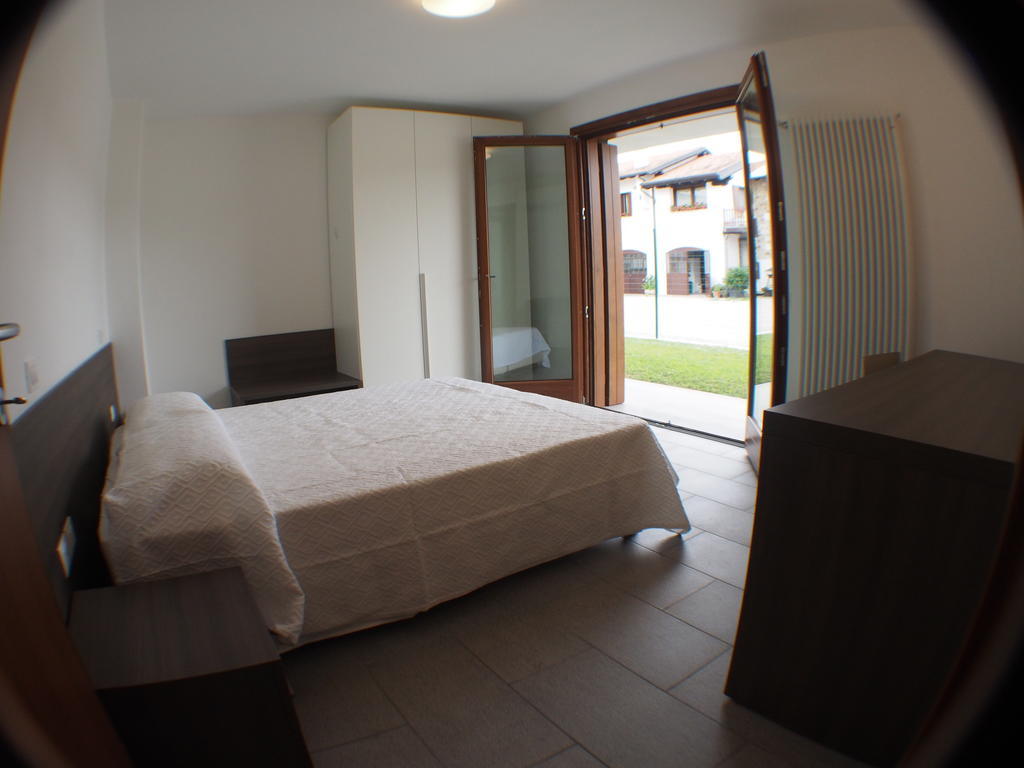 Alloggio Agrituristico Ai Tre Castelli Moruzzo Kamer foto