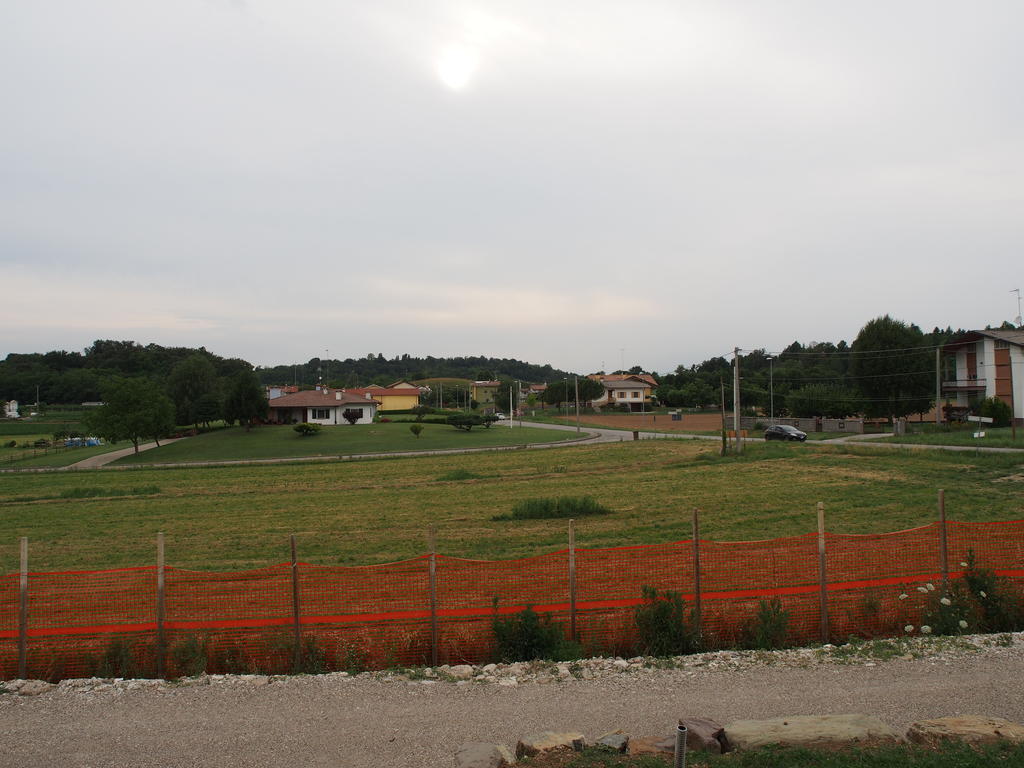Alloggio Agrituristico Ai Tre Castelli Moruzzo Buitenkant foto