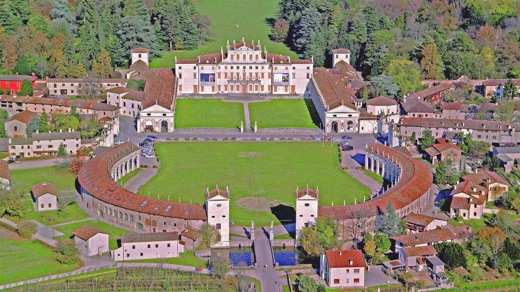 Alloggio Agrituristico Ai Tre Castelli Moruzzo Buitenkant foto